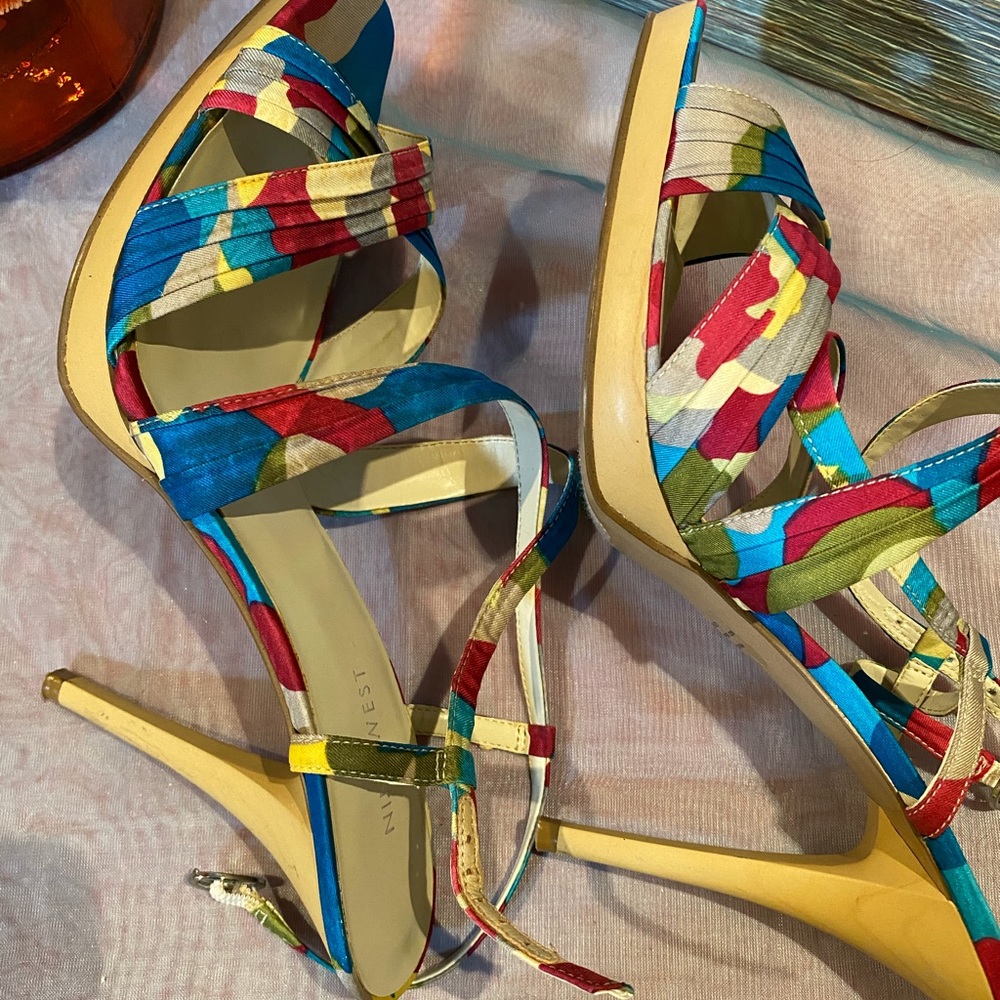 Shoes - Picture 3 of 5